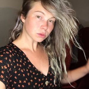 Meet your Posher, Valeria